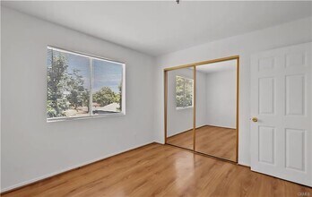9014 Burnet Ave in Los Angeles, CA - Building Photo - Building Photo