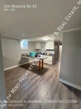 246 Mendon Rd in Woonsocket, RI - Building Photo - Building Photo