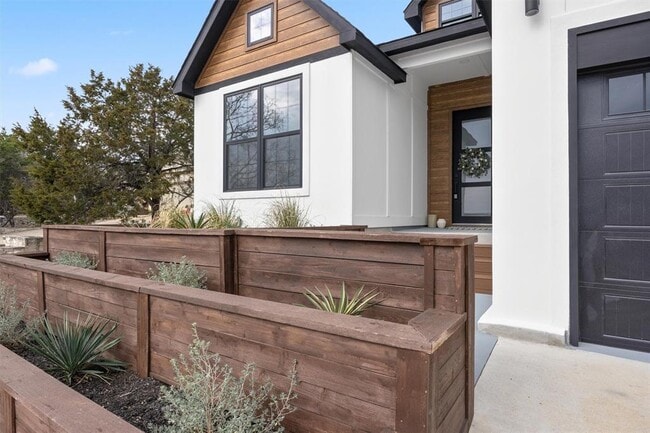 22 Creekside Dr in Wimberley, TX - Building Photo - Building Photo