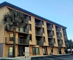 1910 S Ocean Blvd in North Myrtle Beach, SC - Building Photo