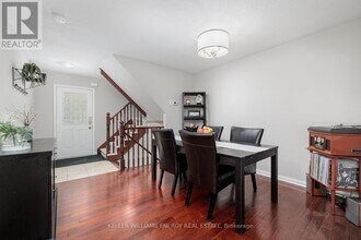 926 Burrows Gate in Milton, ON - Building Photo - Building Photo