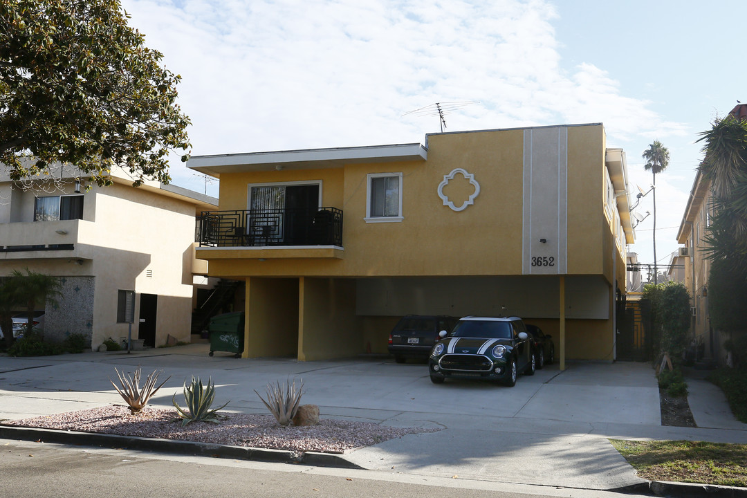 3652 Clarington Ave in Los Angeles, CA - Building Photo