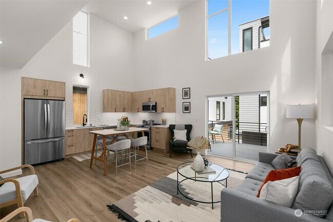 8751 14th Ave NW in Seattle, WA - Building Photo - Building Photo