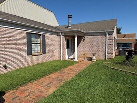 2915 Canterbury Ct in Montgomery, AL - Building Photo