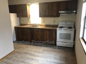 1112 Pennsylvania St in Lawrence, KS - Building Photo - Building Photo