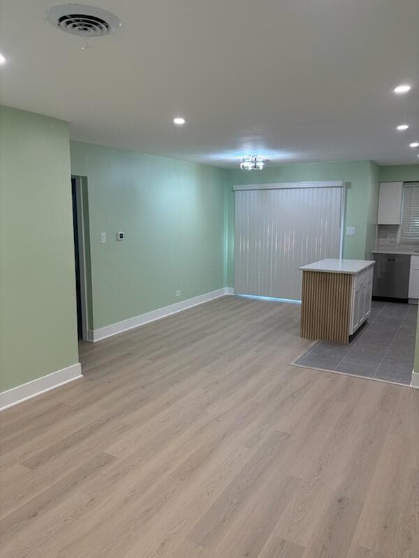 223 Washington Square in Elk Grove Village, IL - Building Photo - Building Photo