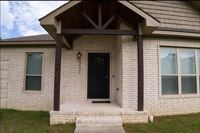property at 3021 Miracle Heights Ct
