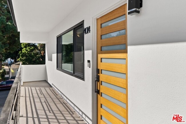 property at 4014 La Salle Ave