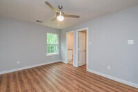 6008 Wedgefield St photo'