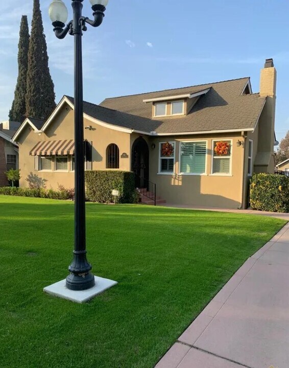 1816 2nd St in Bakersfield, CA - Building Photo