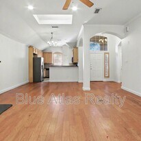 4905 Canberra Ln in Arlington, TX - Building Photo