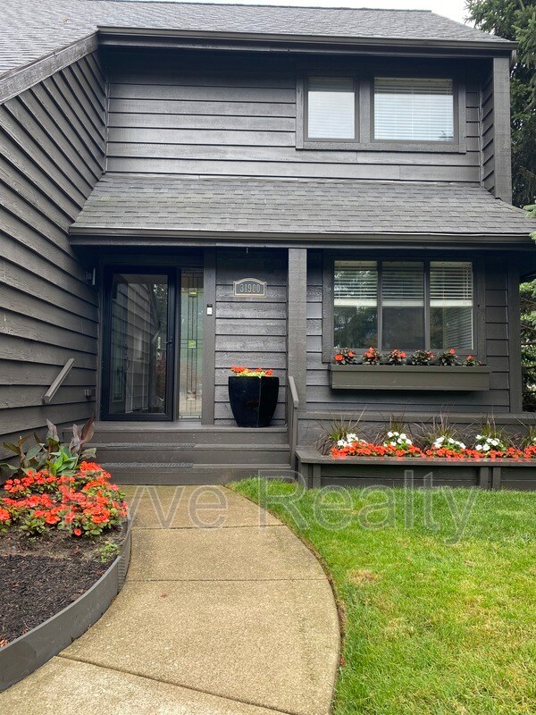 31900 Arthur Rd Rentals in Solon, OH