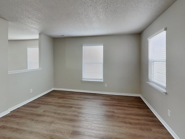 9207 Wandflower Dr in Indianapolis, IN - Building Photo - Building Photo