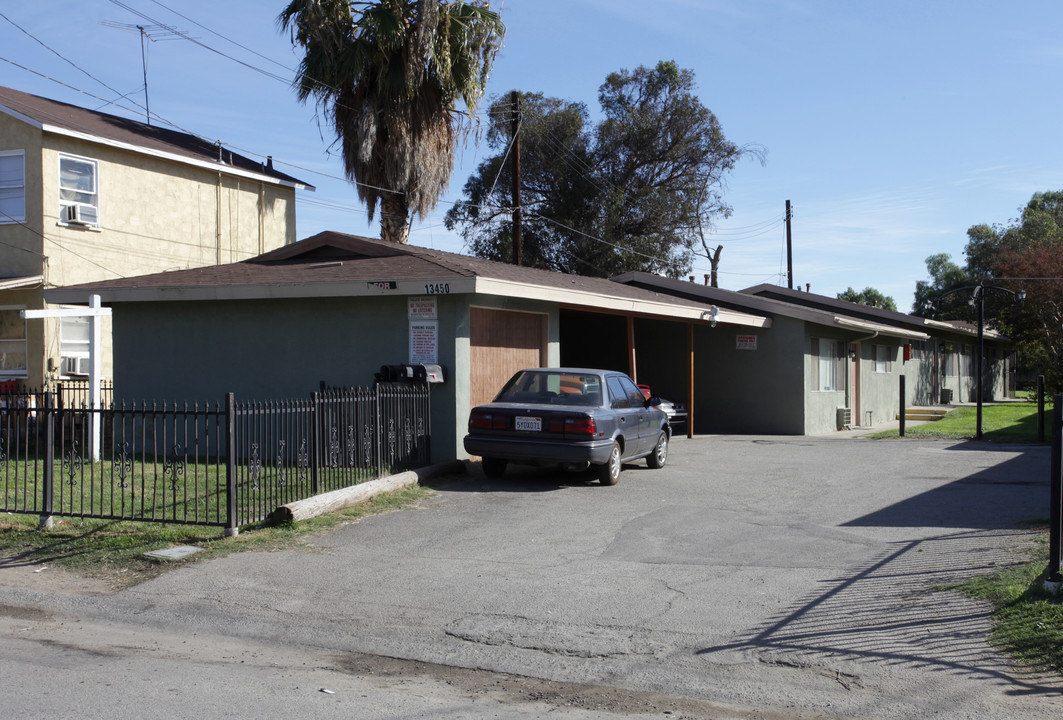 Edgemont Apartments in Moreno Valley, CA - Foto de edificio