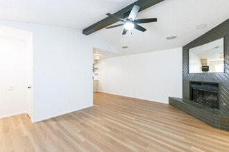 8214 Vernon Ave in Lubbock, TX - Building Photo - Building Photo