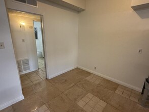 1905 Stewart Ave in Las Vegas, NV - Building Photo - Building Photo