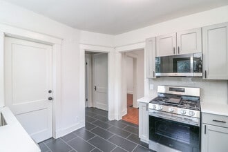 2109 Williams Ave, Unit 2111 Williams in Cincinnati, OH - Foto de edificio - Building Photo