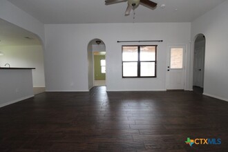 10004 Diana Dr in Killeen, TX - Building Photo - Building Photo