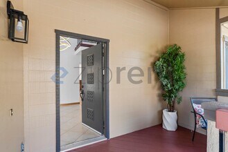 408 Green Hills Dr in Millbrae, CA - Building Photo - Building Photo