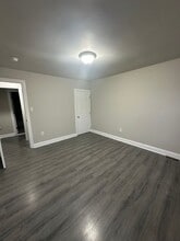 6513 Old Marshall Rd in Upper Darby Township, PA - Building Photo - Building Photo