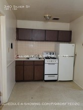 340 Silver St in Akron, OH - Foto de edificio - Building Photo