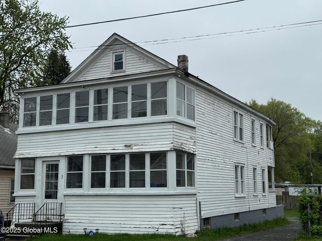 property at 3 Vly Rd