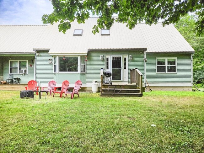 property at 34 Hidden Meadows Ln