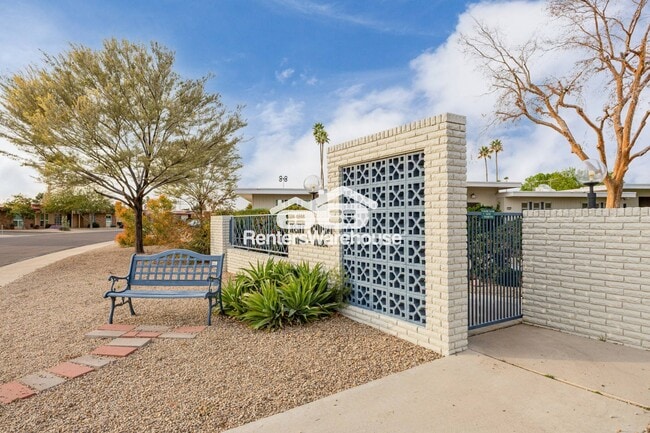 property at 13211 N Cedar Dr