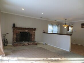 64 Joda Dr in Lakewood, NJ - Foto de edificio - Building Photo