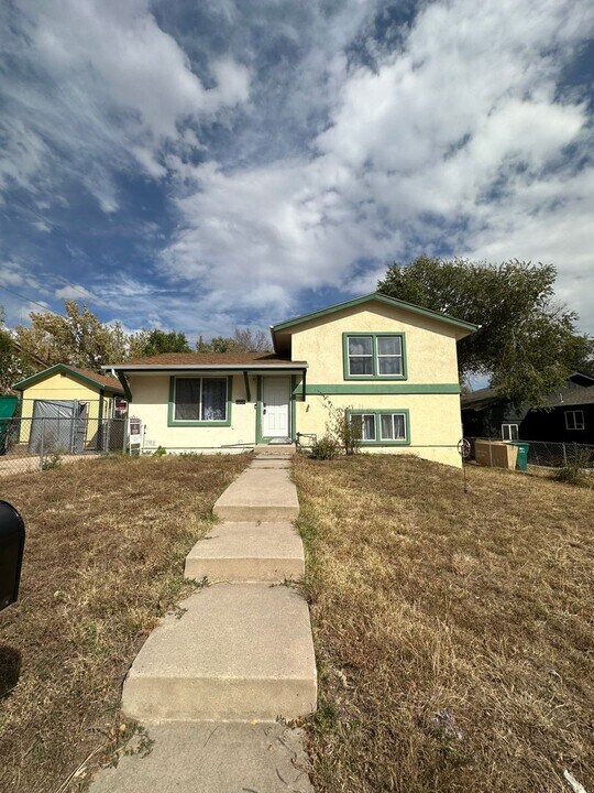 2209 Whitewood Dr in Colorado Springs, CO - Building Photo