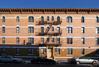 95-101 Weldon St in Brooklyn, NY - Building Photo - Building Photo