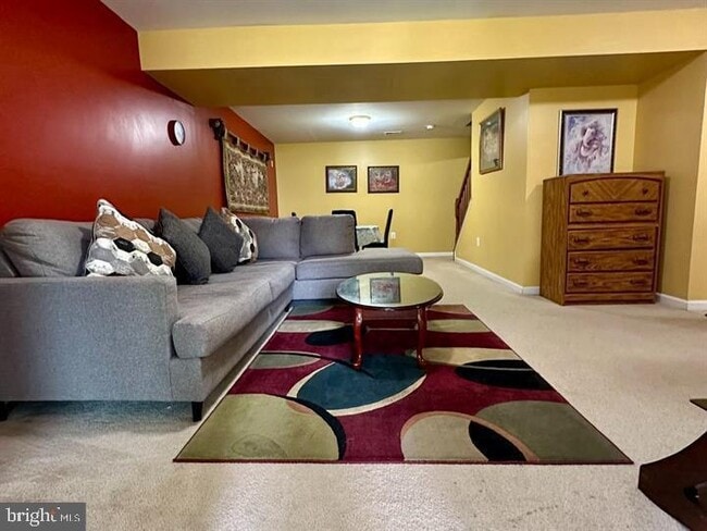 9215 Stephanie St in Manassas Park, VA - Building Photo - Building Photo