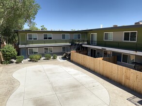 Grand Canyon Apartments in Reno, NV - Building Photo - Building Photo