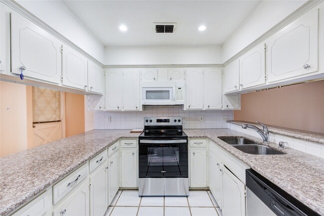 5711 Weeping Willow Rd