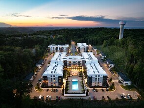 Wrenstone at the Highlands in Nashville, TN - Building Photo - Building Photo