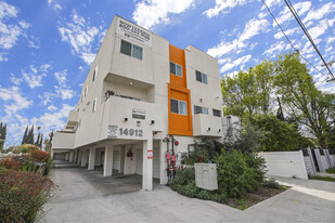 14912 Wyandotte St Apartments in Van Nuys, CA - Building Photo