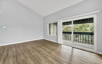 355 Parkview Terrace in Vallejo, CA - Building Photo - Building Photo