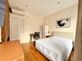 Nice room in a good neighborhood in Brooklyn, NY - Building Photo