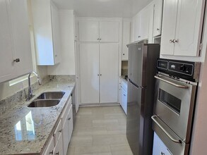 1335 26th St in Santa Monica, CA - Building Photo - Building Photo