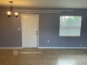 2712 Alcazar Dr in Miramar, FL - Foto de edificio - Building Photo