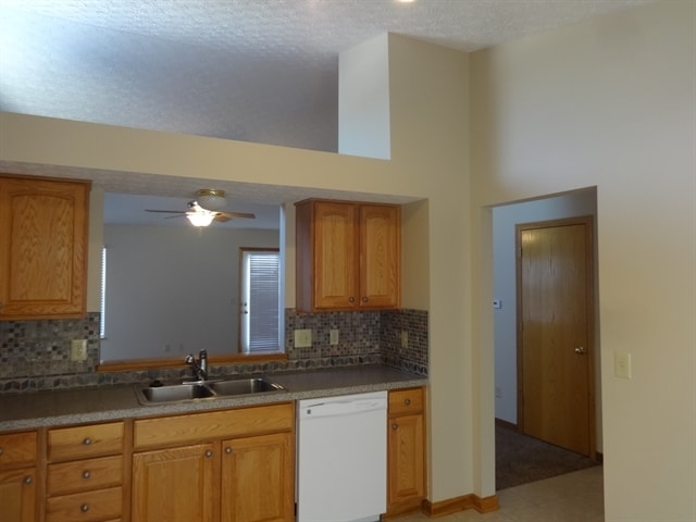 7898 Antonio Ln in Blacklick, OH - Building Photo - Building Photo