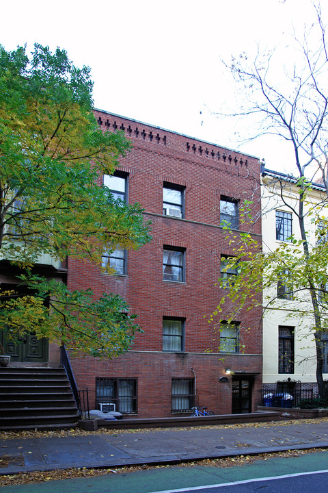 148 Henry St in Brooklyn, NY - Building Photo