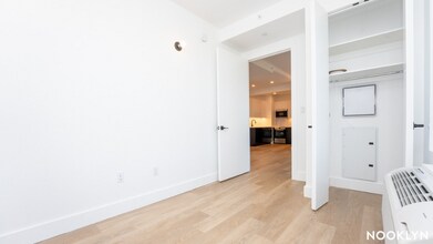 1042 President St in Brooklyn, NY - Foto de edificio - Building Photo