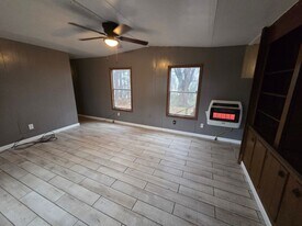 15 Wall St in Waco, GA - Building Photo