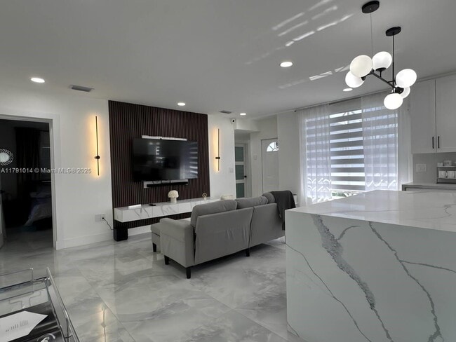 315 NW 106th St in Miami, FL - Building Photo - Building Photo