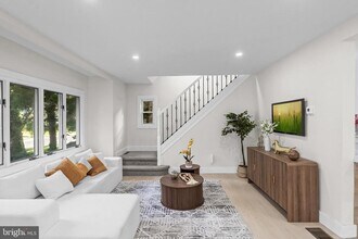 4 E Haddon Ave in Oaklyn, NJ - Building Photo - Building Photo