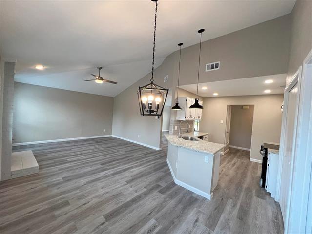 property at 1741 Clarendon Dr