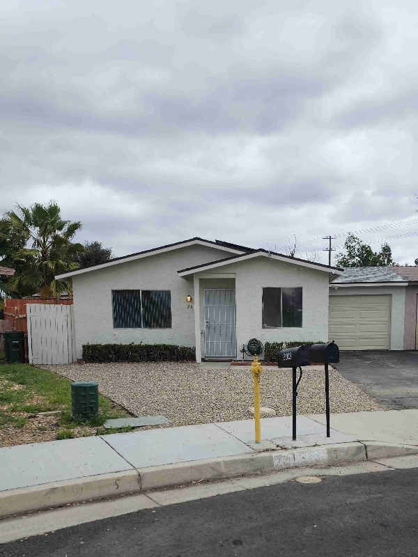 2013 Morada Ct in Hemet, CA - Building Photo - Building Photo