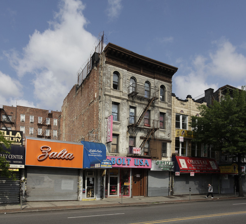 844 Flatbush Ave in Brooklyn, NY - Building Photo