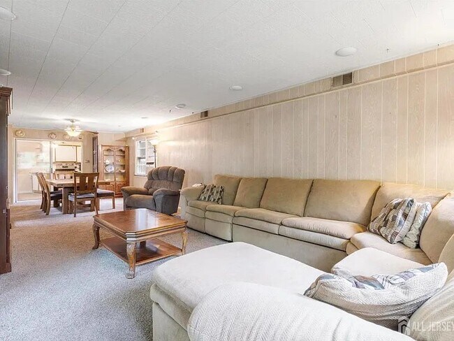 730 Linden Ave in Rahway, NJ - Building Photo - Building Photo